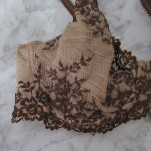 Wacoal Bra 34D Brown Embrace Lace Embroidered Underwire 65191 Back Closure - Picture 3 of 5